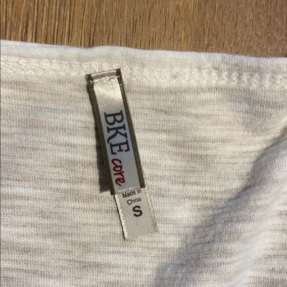 BKE Top - Picture 3 of 5